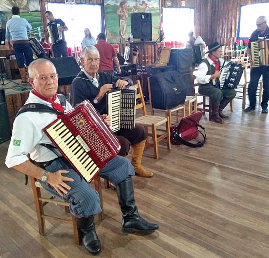 Domingo para os gaiteiros