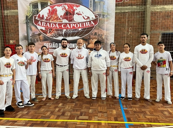 Conexão Berimbau participou de evento da Escola Abadá