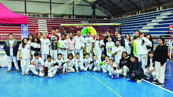 Capoeira na Escola quer apoio para ir a Lajeado