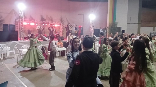 Fandango das Invernadas da ATC foi um sucesso no Arrozão