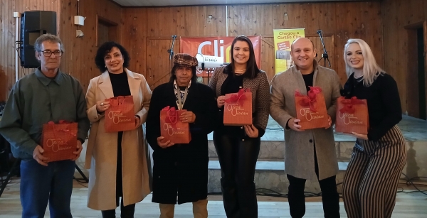 Seis colaboradores foram homenageados na confraternização do JP