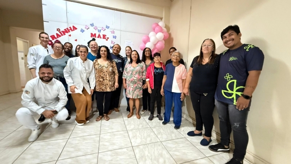 Grupo de convivência comemorou o Dia das Mães na ESF Barcelos