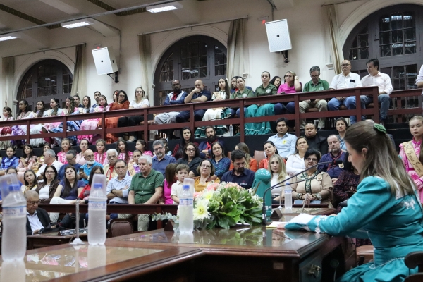Seminário sobre mulheres no tradicionalismo lotou a Câmara de Vereadores