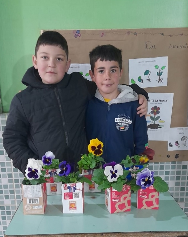Mostra Cientifica e Artística trabalhou sobre o meio ambiente com alunos da Ferreira