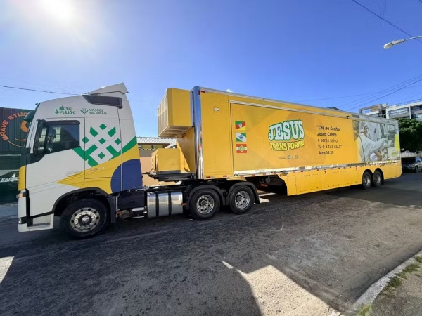 Carreta missionária oferecerá atendimentos gratuitos na Rua Coberta