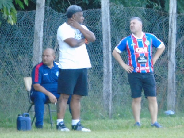 Três times para duas vagas à semifinal do Veterano 35