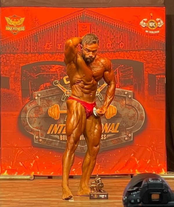 Ambrozio Veiga é campeão no fisiculturismo