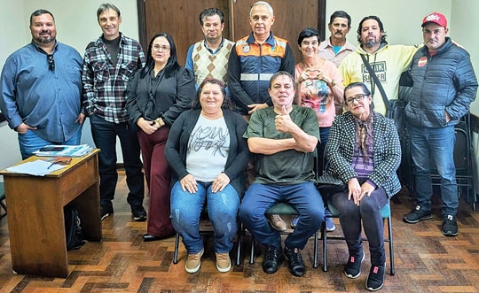 Líderes comunitários criam nova associação de bairros