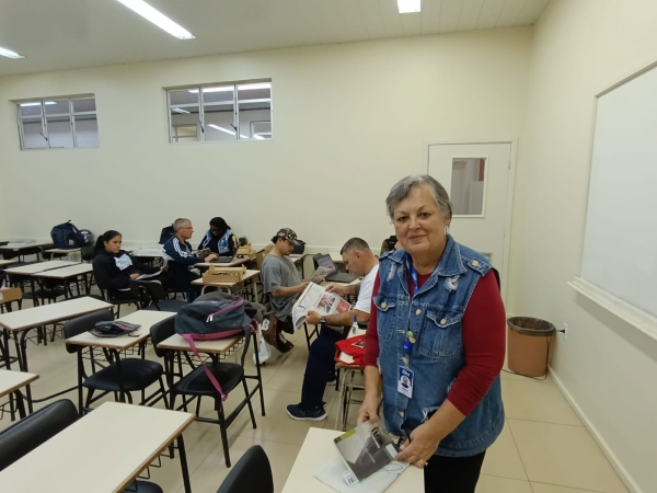 EJA do Sesi trabalha com o Jornal do Povo