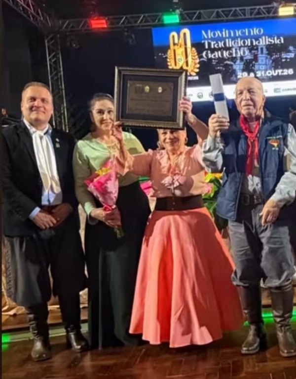 Vera Balardin é homenageada na festa de 60 anos do MTG
