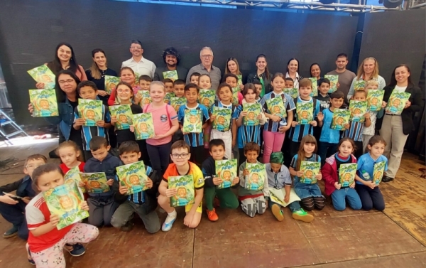 750 exemplares do livro “O Mato de Matias” serão destinados a escolas municipais
