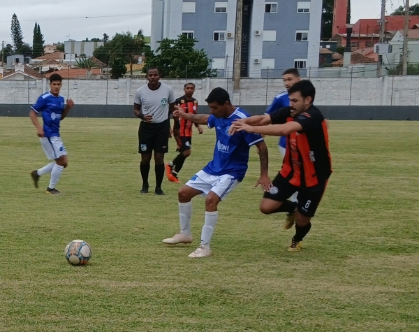 Estrela Azul, River e Rosário Central avançam na Segundona