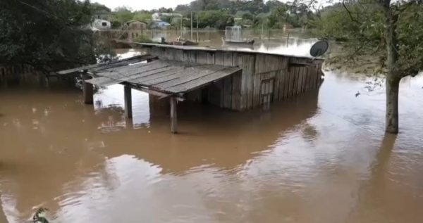 Cheia começa a perder força em Cachoeira do Sul 
