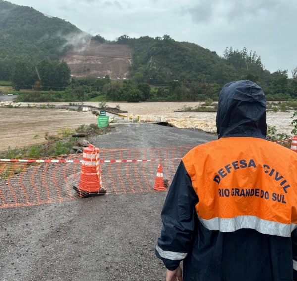 Prefeitura criará cargo para Defesa Civil com salário de R$ 3 mil