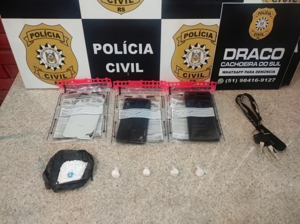 Casal é preso sob a suspeita de tráfico de drogas pela Polícia Civil 