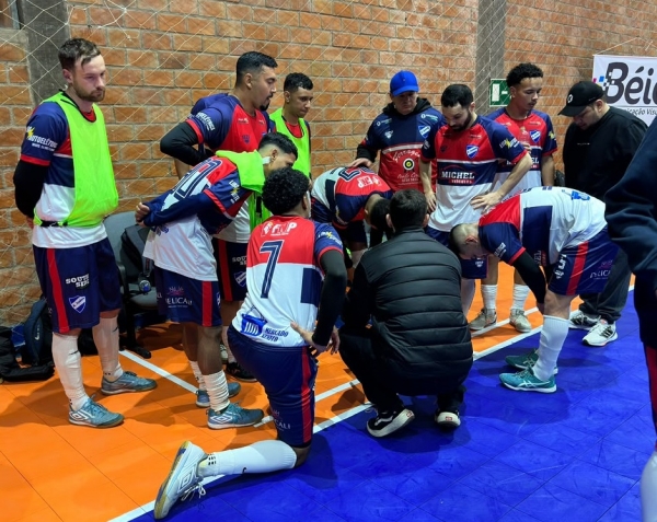 Segundona com três jogos nesta sexta-feira no Derlizão