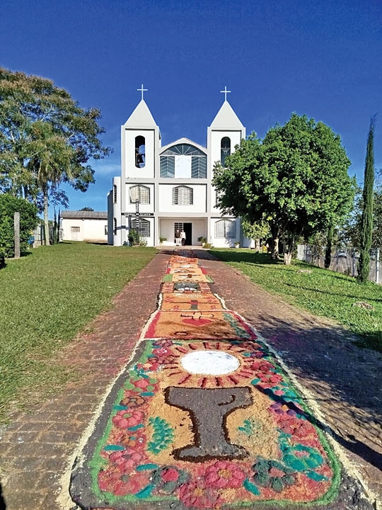 Fé e arte popular no Corpus Christi