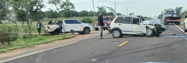 Mulher fica ferida em acidente na BR 153