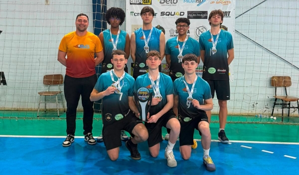 EVG conquista título em torneio de vôlei de base