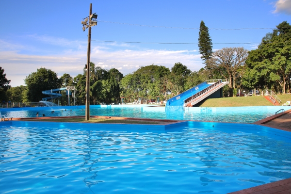 Temporada de piscinas já iniciou em Cachoeira 