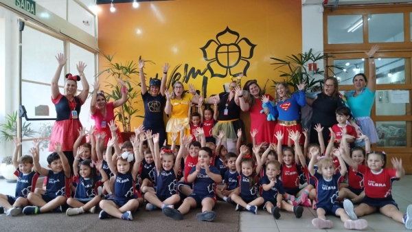 Mais 1,2 mil alunos voltaram às aulas