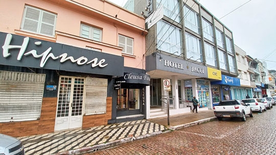 Hotel Jacuí adquiriu prédio vizinho na Rua 7