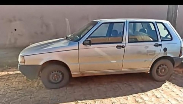 Carro levado do estacionamento da balsa foi encontrado em oficina 