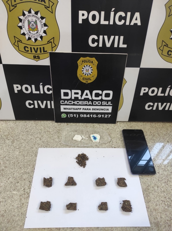 Suspeita de tráfico é presa pela Polícia Civil 
