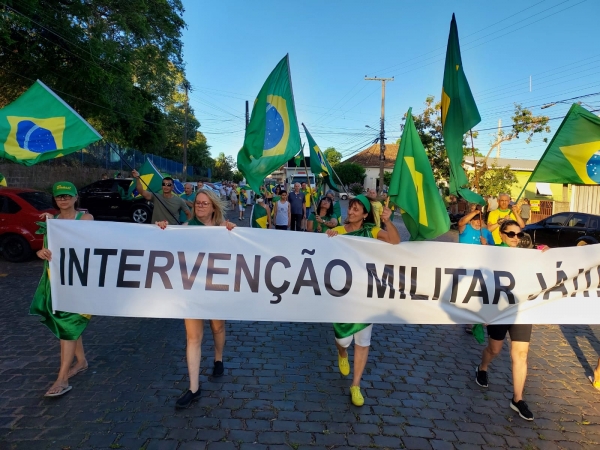 Patriotas de Cachoeira do Sul mantêm mobilização por intervenção militar