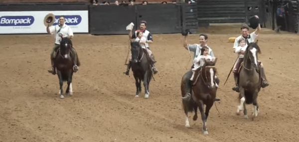 Ginete Raul Lima fica em oitavo lugar no Freio de Ouro 