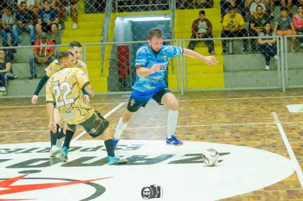 Veterano 35 conhece os finalistas nesta terça-feira no Derlizão