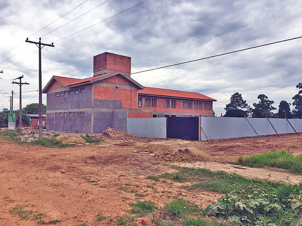 Obra lenta na Escola do Piquiri