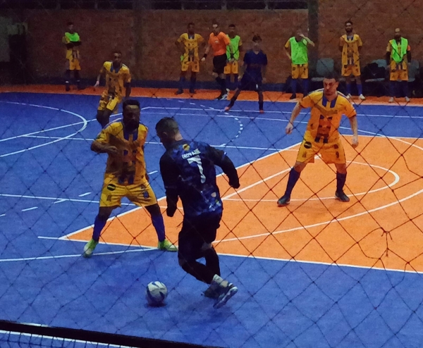 Argentino Jr vence e assume a liderança da Segundona