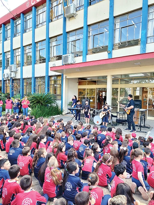 São Pedro saúda Lutero