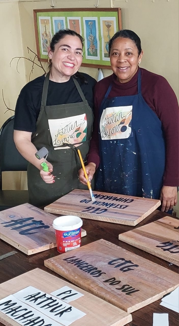 Atelier produz placas para o Acampamento Farroupilha