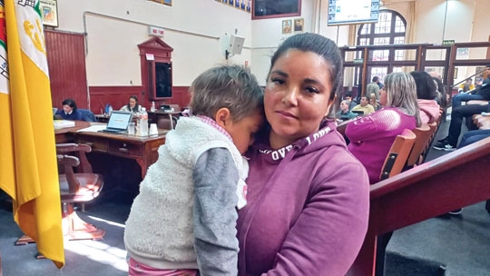 AMA pede ajuda para a pequena Maria Olívia