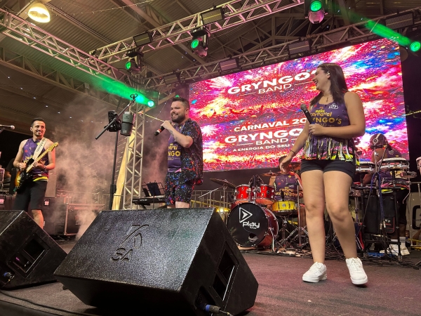Gryngo’s Band rouba a cena na abertura do Carnaval
