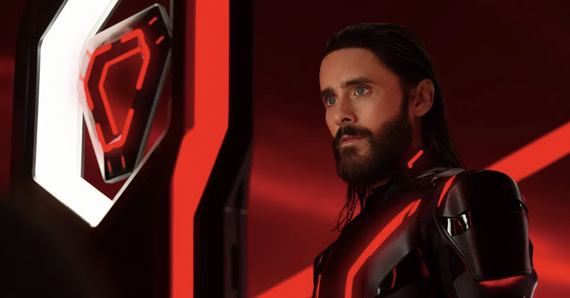 Tron - Ares: arquivo corrompido