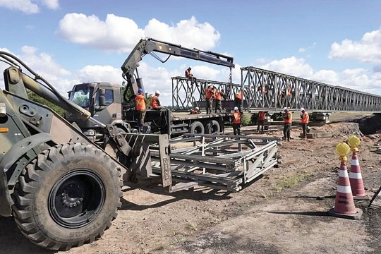 Exército desmonta pontes na 287