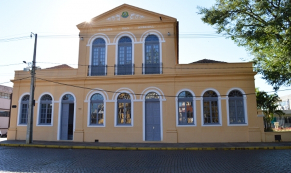 Prefeitura de Cachoeira do Sul nomeia 52 concursados 