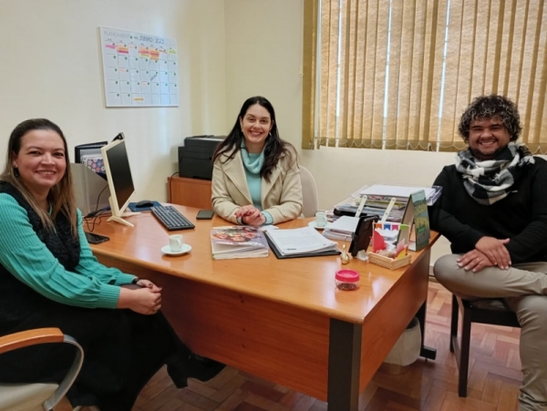 Smed e ACL lançam concurso de contos para estudantes e professores