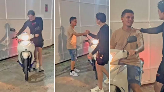 Eric Land presenteia estudante com moto