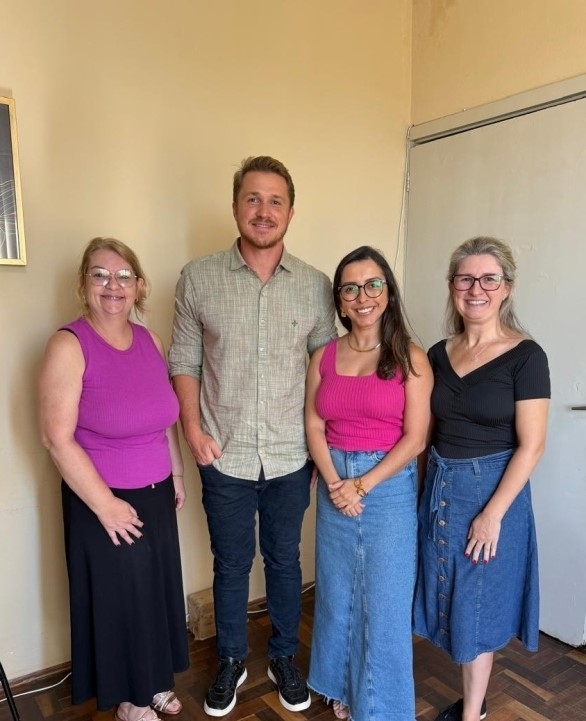 Secretária da Saúde amplia atendimento com contratação de novo psiquiatra