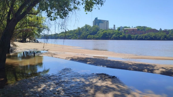 Cheia do Jacuí atrasa a Praia Nova