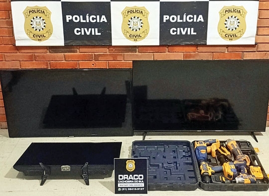 Polícia recolhe TVs no Beco dos Trilhos