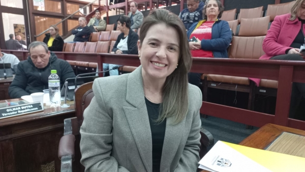 Ana Paula questiona papel de prefeito em emergências climáticas