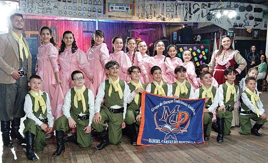 Tradicionalismo gaúcho no embalo da Escola Portella