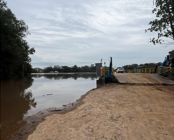 Balsa volta a operar nesta quinta-feira no São Lourenço 