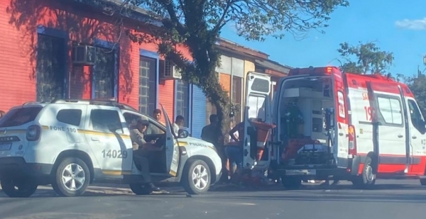 Acidente envolve motos na Avenida Brasil