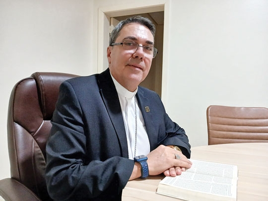 Sem fumaça branca na eleição do papa